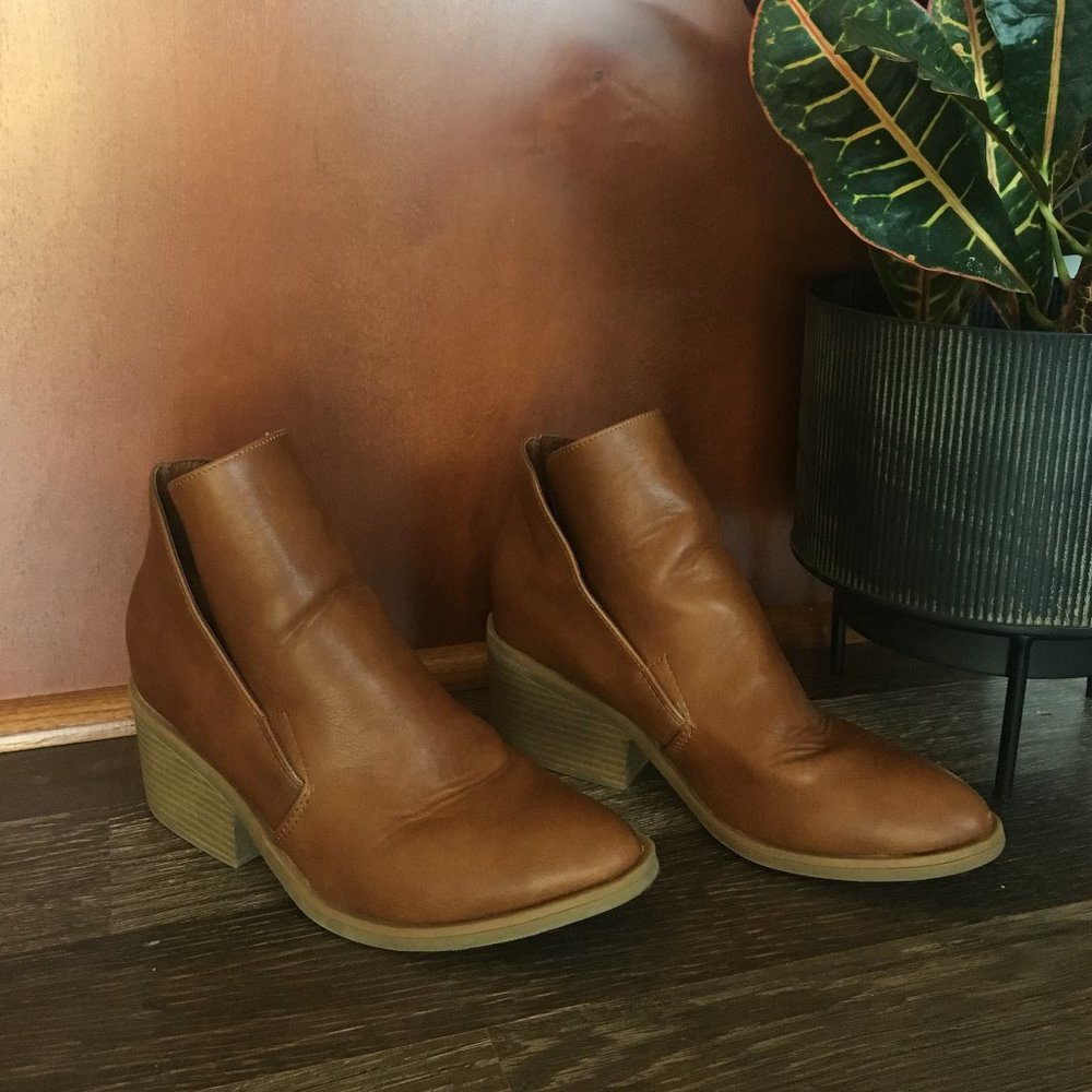 women's fall brown booties